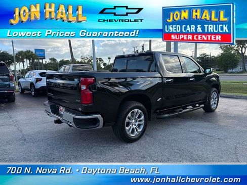 Used 2024 Chevrolet Silverado 1500 LTZ w/ LTZ Premium Package AWD/4WD image 11