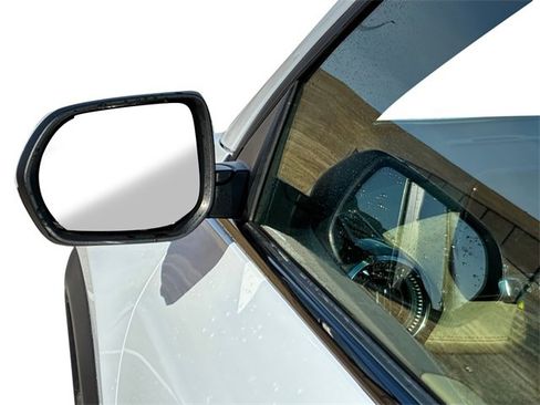 New 2026 Chevrolet Equinox ACTIV w/ Convenience Package III image 10