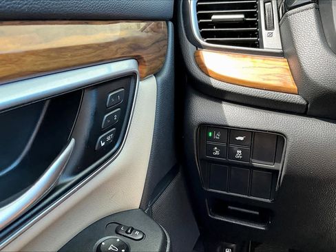 Used 2019 Honda CR-V EX-L image 32