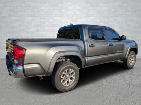 Used 2019 Toyota Tacoma SR5 image 5