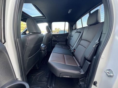 Used 2025 Honda Ridgeline Black Edition image 13