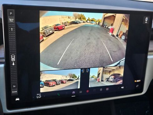 Used 2021 Tesla Model X Long Range image 21