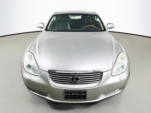 Used 2003 Lexus SC 430 Convertible image 2
