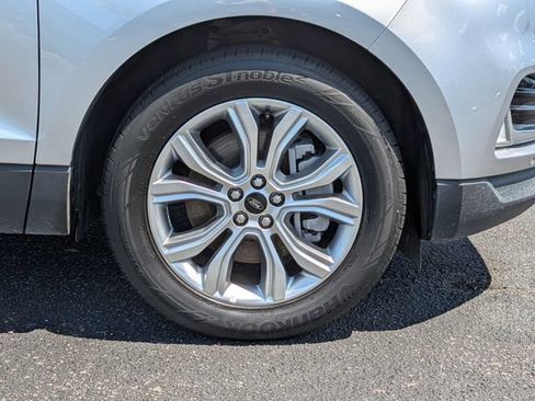 Used 2024 Ford Edge Titanium AWD/4WD image 12