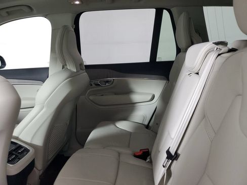 Used 2025 Volvo XC90 B6 Plus AWD/4WD image 14