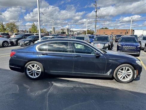 Used 2016 BMW 750i xDrive image 9