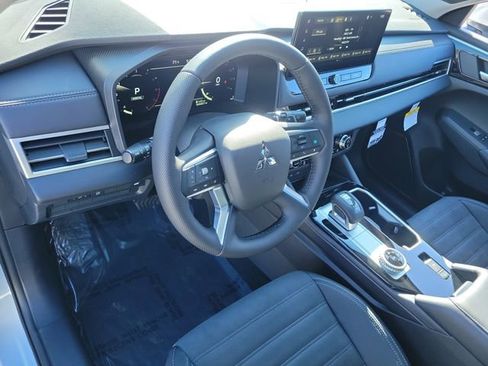 New 2026 Mitsubishi Outlander SE image 22