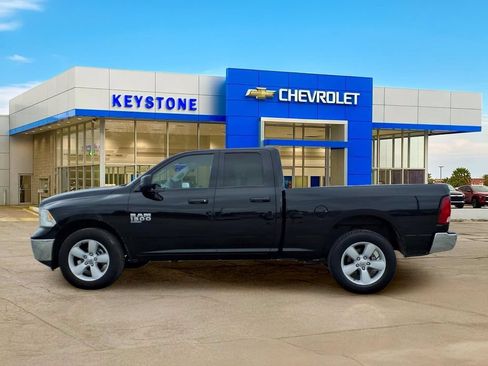Used 2024 RAM 1500 Classic SLT AWD/4WD image 4