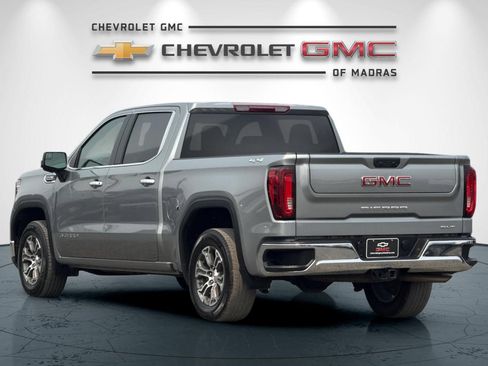 Used 2025 GMC Sierra 1500 SLT AWD/4WD image 5