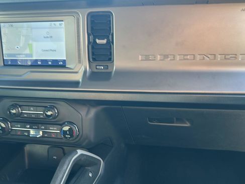 Used 2022 Ford Bronco Outer Banks image 22