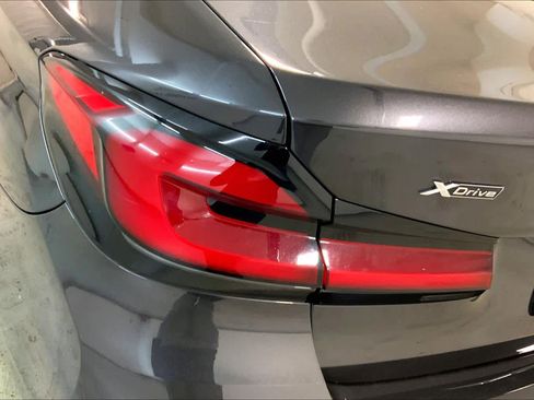 Certified 2023 BMW 530i xDrive w/ Premium Package image 28