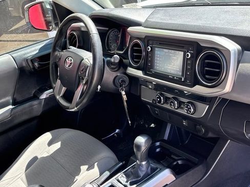 Used 2016 Toyota Tacoma SR5 w/ SR5 Appearance Package (SN) RWD image 27