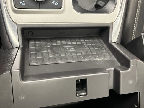 Used 2023 Ford Explorer Limited w/ Limited Technology Package image 29