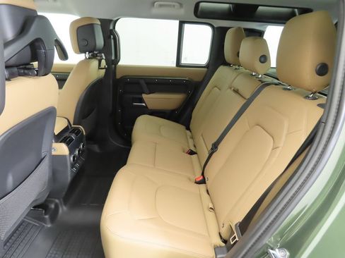 Used 2026 Land Rover Defender 110 S AWD/4WD image 21