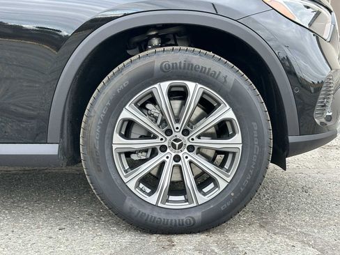 Used 2025 Mercedes-Benz GLC 300 4MATIC image 9