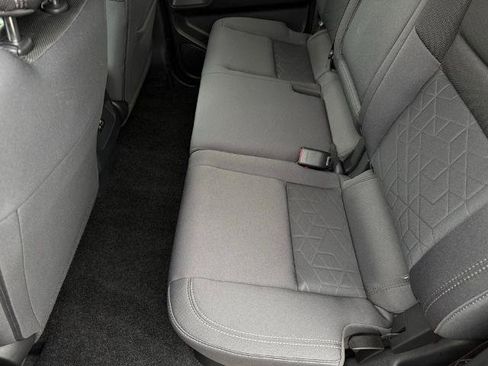 Certified 2025 Nissan Frontier SV RWD image 11