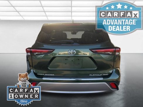 Used 2025 Toyota Highlander Platinum AWD/4WD image 3