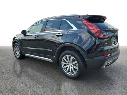 Certified 2023 Cadillac XT4 Premium Luxury w/ Technology Package image 3