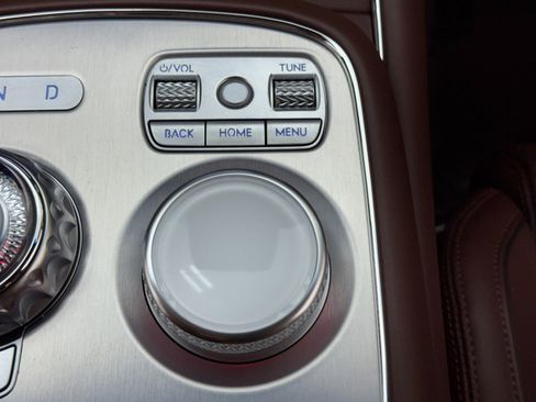 Used 2023 Genesis G90 3.5T image 36