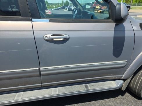 Used 2002 Toyota Sequoia Limited AWD/4WD image 8