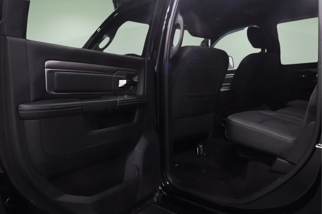 Used 2024 RAM 1500 Warlock AWD/4WD image 11