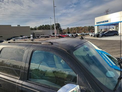 Used 2012 Chevrolet Avalanche LTZ image 9