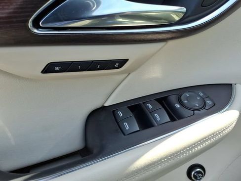 Used 2023 Buick Envision Avenir FWD image 17