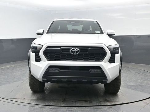 Used 2024 Toyota Tacoma TRD Off-Road AWD/4WD image 22