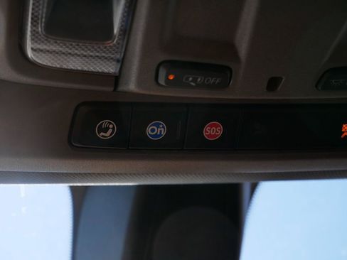 Used 2019 Chevrolet Silverado 1500 RST image 36