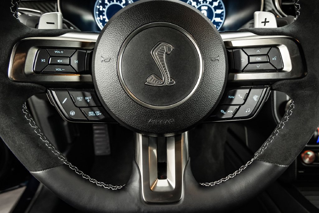 Used 2020 Ford Mustang Shelby GT500 w/ Technology Package RWD image 14