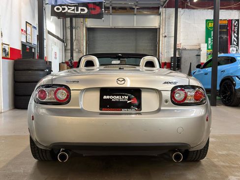 Used 2007 MAZDA MX-5 Miata Grand Touring w/ Premium Pkg RWD image 8