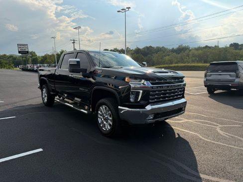 Certified 2023 Chevrolet Silverado 2500 LTZ AWD/4WD image 8