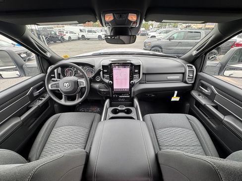 New 2026 RAM 2500 Big Horn AWD/4WD image 24