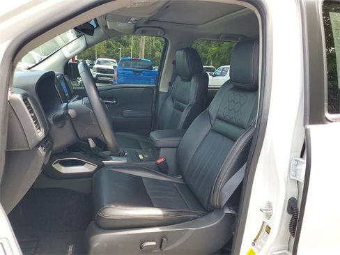 Certified 2024 Nissan Frontier SL w/ Technology Package image 14