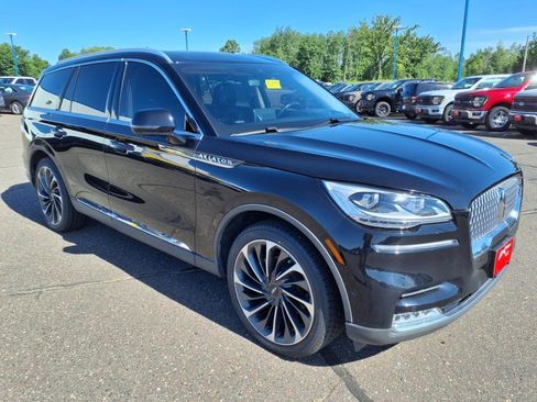 Used 2022 Lincoln Aviator Reserve w/ Equipment Group 201A image 8