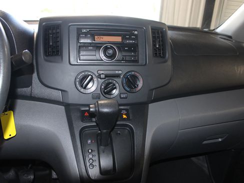 Used 2015 Chevrolet City Express LS FWD image 13