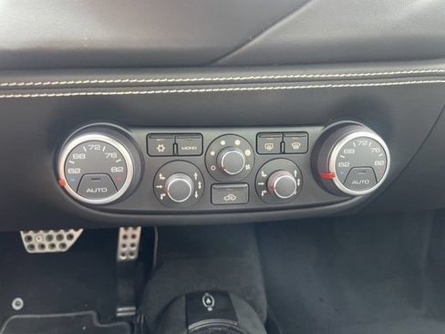 Used 2018 Ferrari 488 GTB RWD image 18