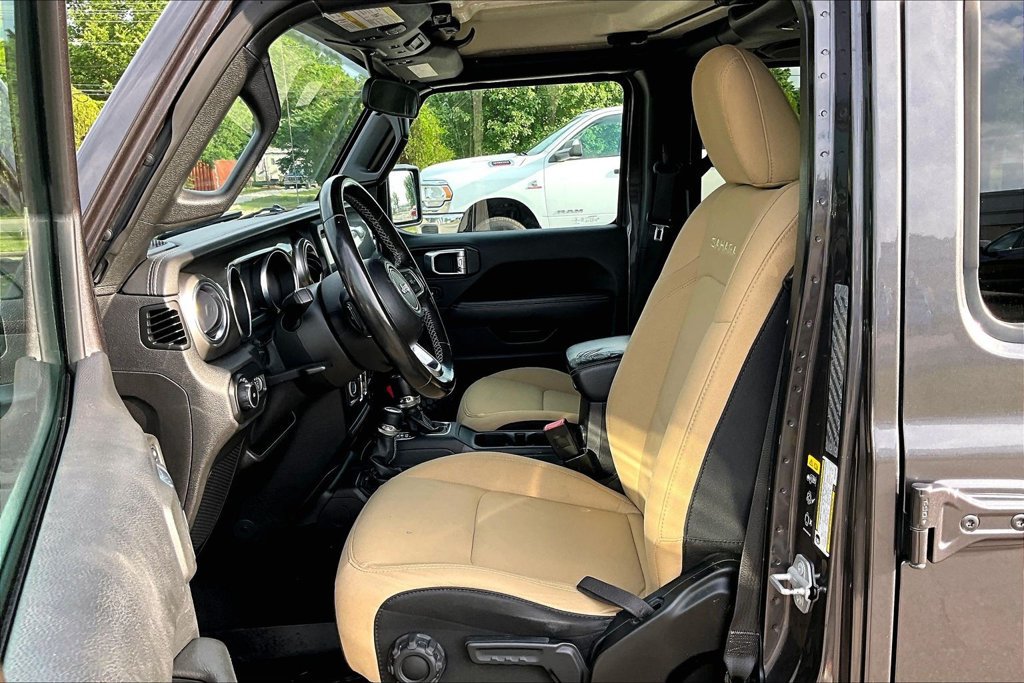 Used 2021 Jeep Wrangler Unlimited Sahara AWD/4WD image 23