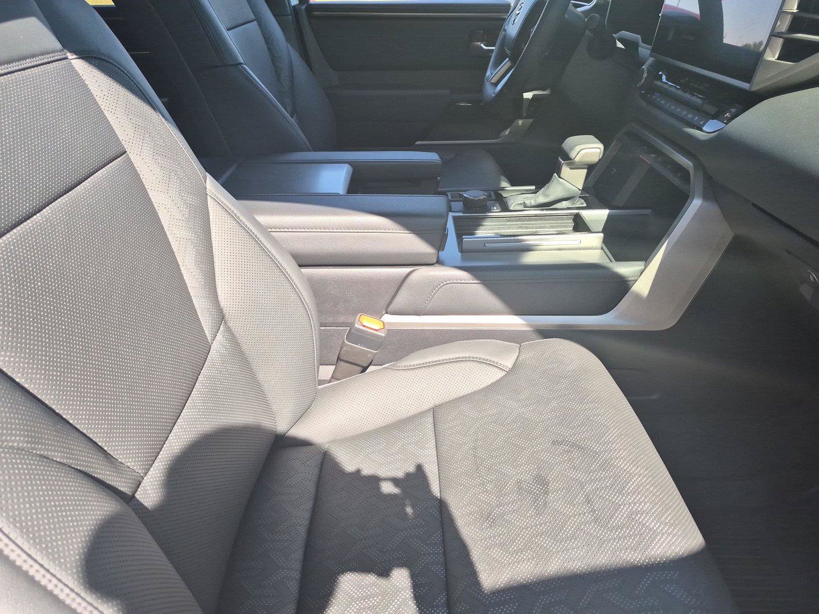 Used 2025 Toyota Sequoia Limited AWD/4WD image 36
