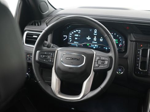 Used 2023 GMC Yukon Denali image 19