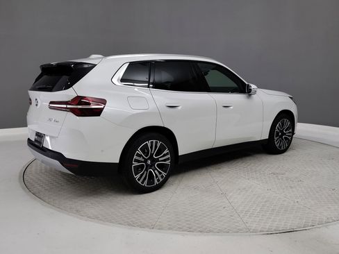Used 2026 BMW X3 xDrive30i w/ Premium Package AWD/4WD image 6