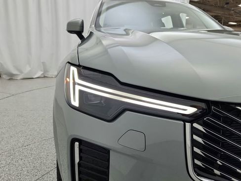 New 2026 Volvo XC90 B6 Plus w/ Protection Package Premier image 22