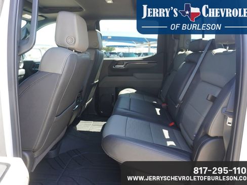 Used 2025 Chevrolet Silverado 1500 ZR2 w/ Technology Package AWD/4WD image 6