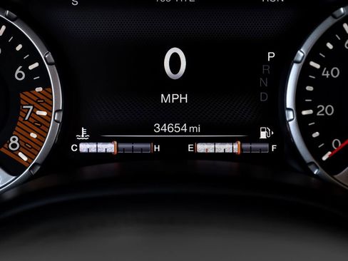 Used 2021 Jeep Renegade Trailhawk image 3