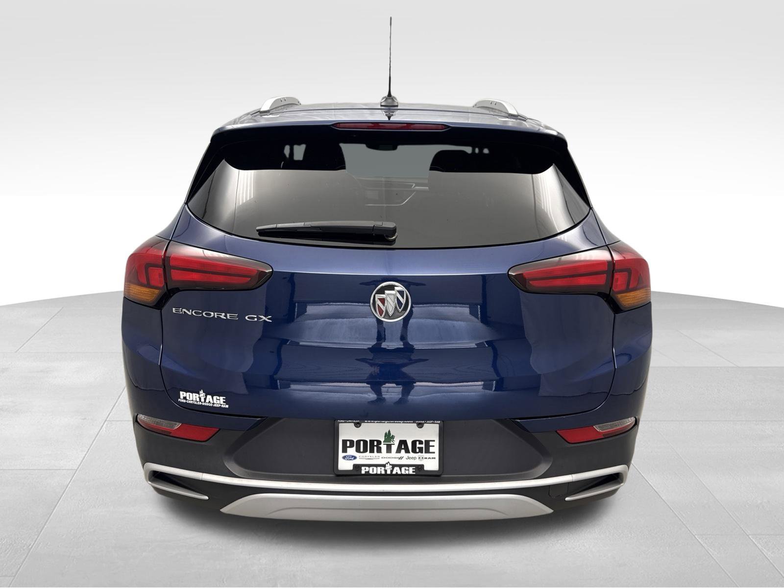 Used 2023 Buick Encore GX Select FWD image 3