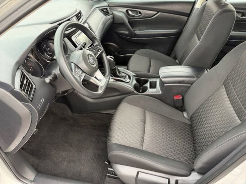 Used 2018 Nissan Rogue S image 10