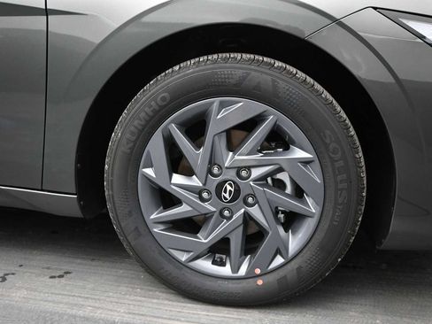 New 2026 Hyundai Elantra Hybrid FWD image 10