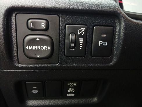 Used 2019 Toyota 4Runner Limited image 12