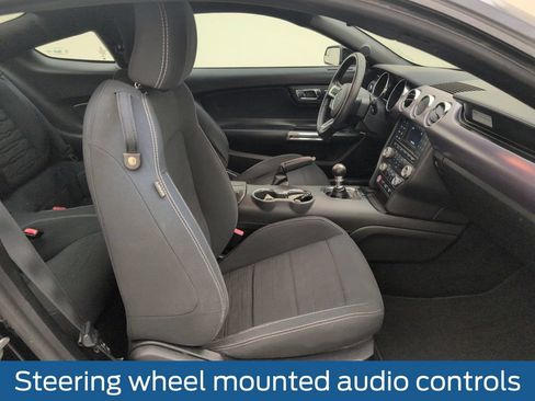 Used 2017 Ford Mustang Coupe RWD image 15