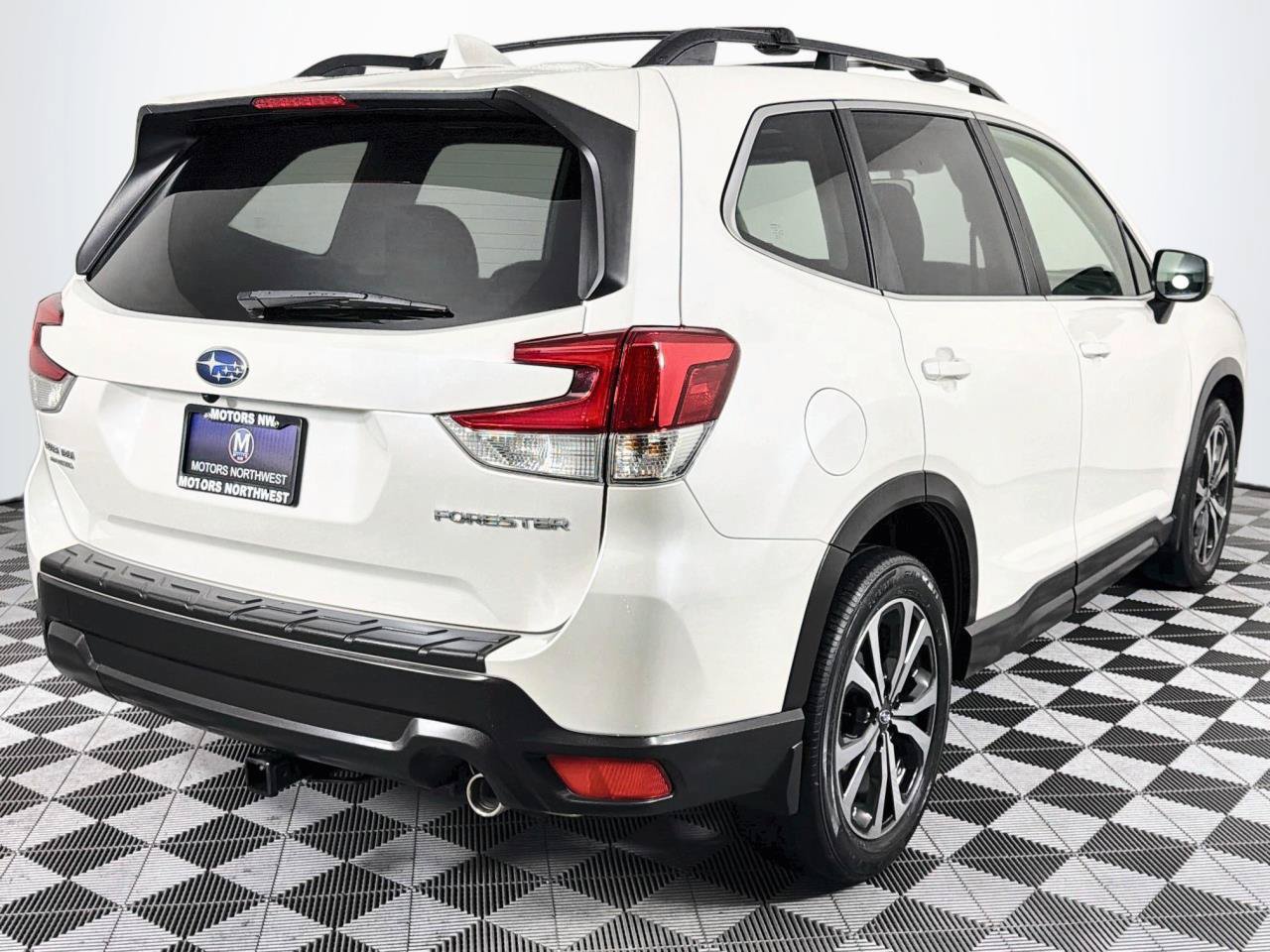 Used 2019 Subaru Forester Limited AWD/4WD image 25